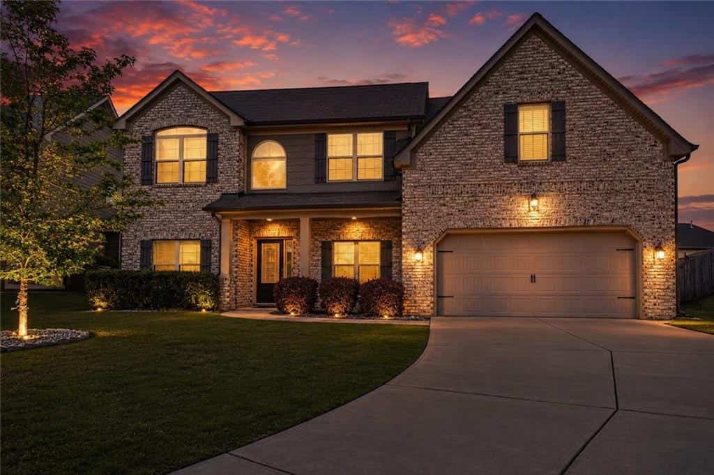 602 Baymist Court, Loganville, GA 30052