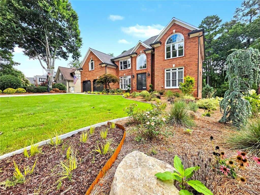 Listing photo 4