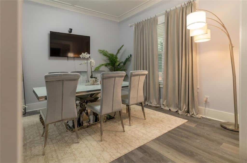 Listing photo 6
