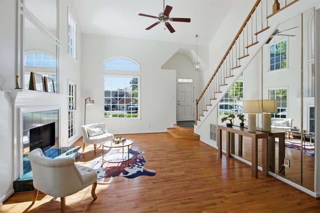 Listing photo 6