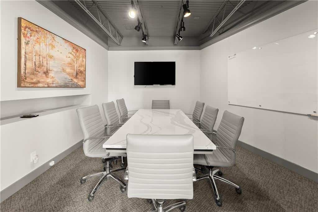 Listing photo 6