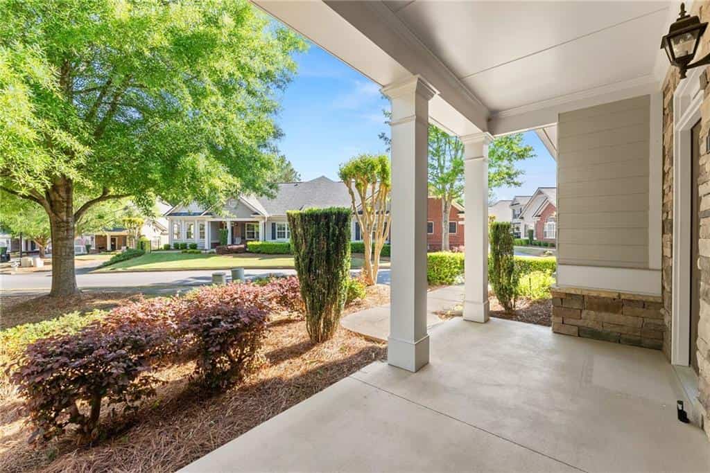 Listing photo 6