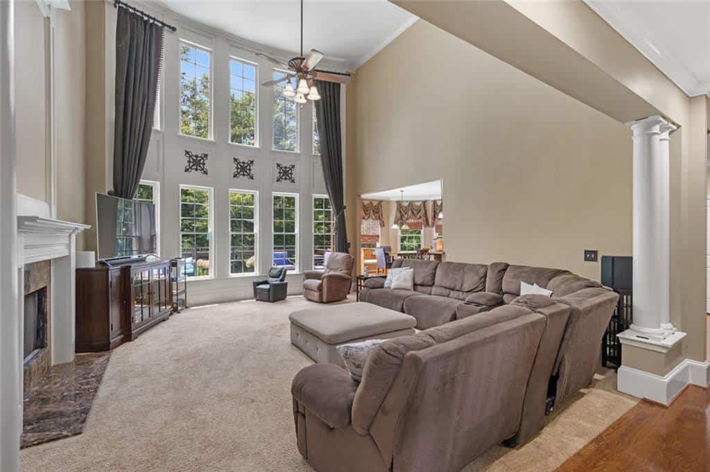 Listing photo 6