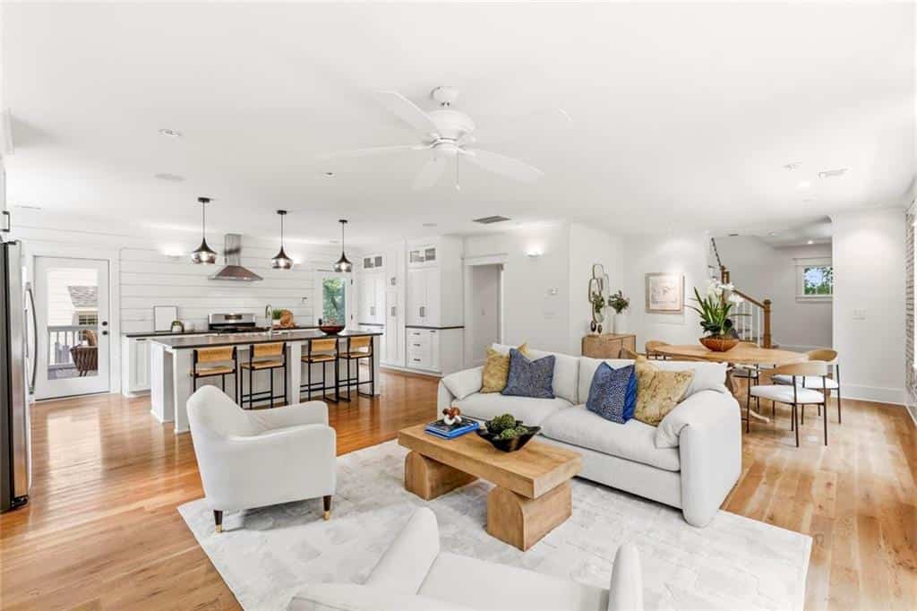 Listing photo 6