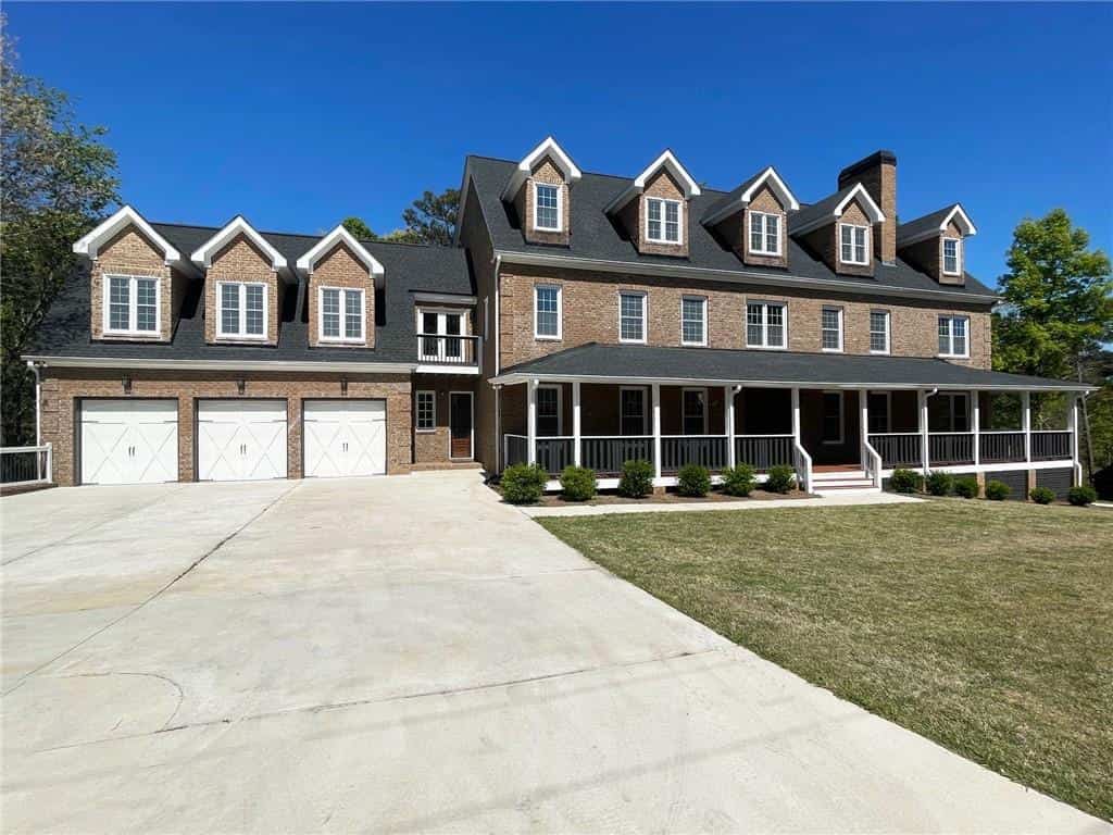 923 Oak Drive, Woodstock, GA 30189