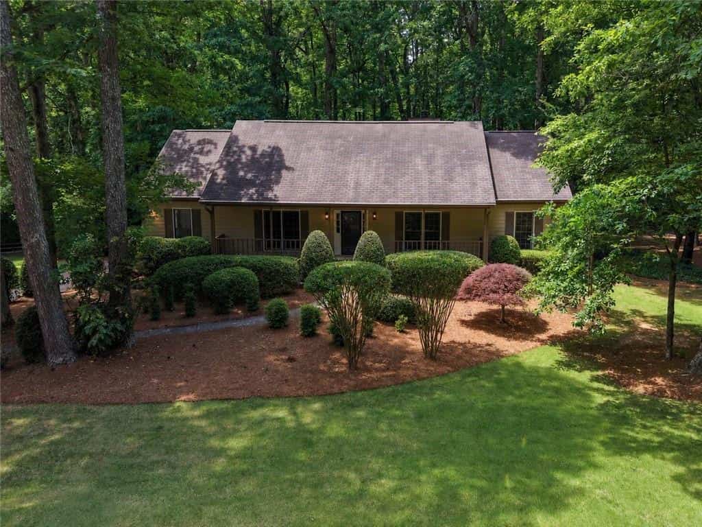 2737 Hearthstone Circle, Marietta, GA 30062