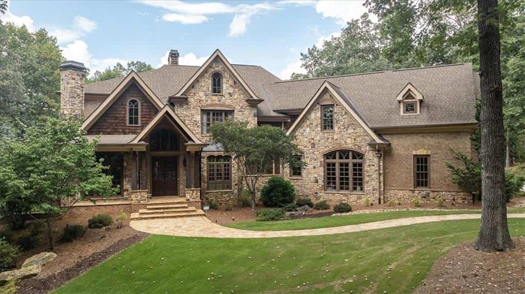 1011 Highgrove Drive, Monroe, GA 30655