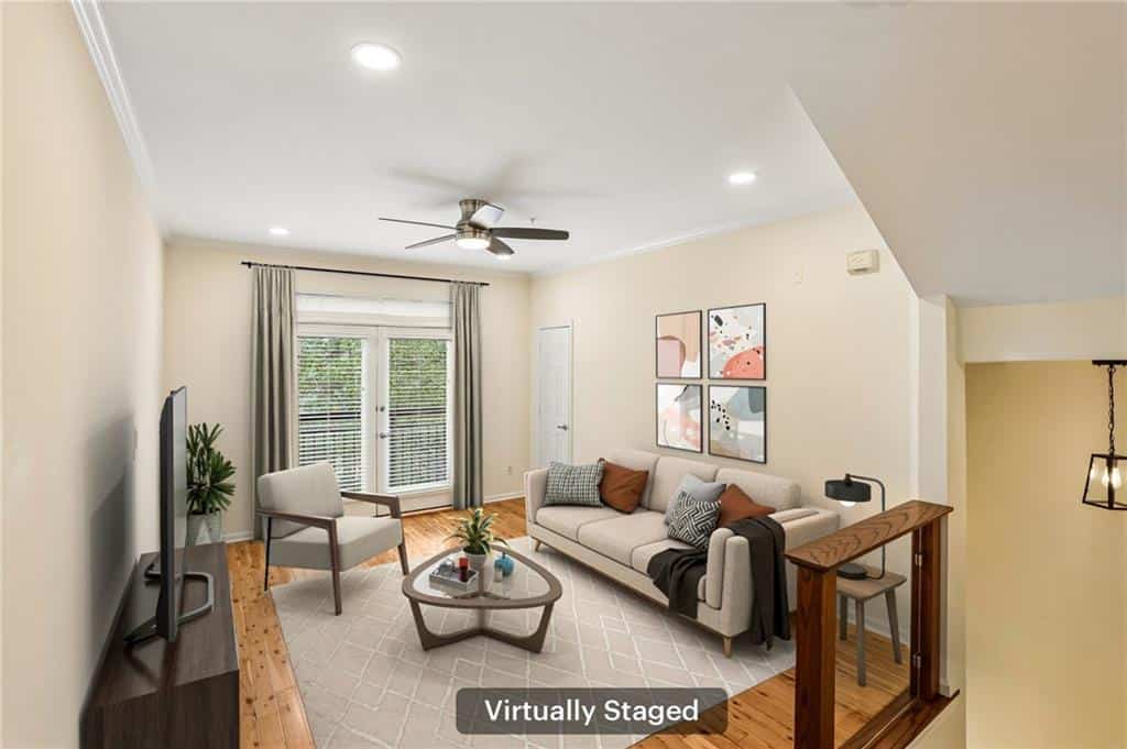 Listing photo 3