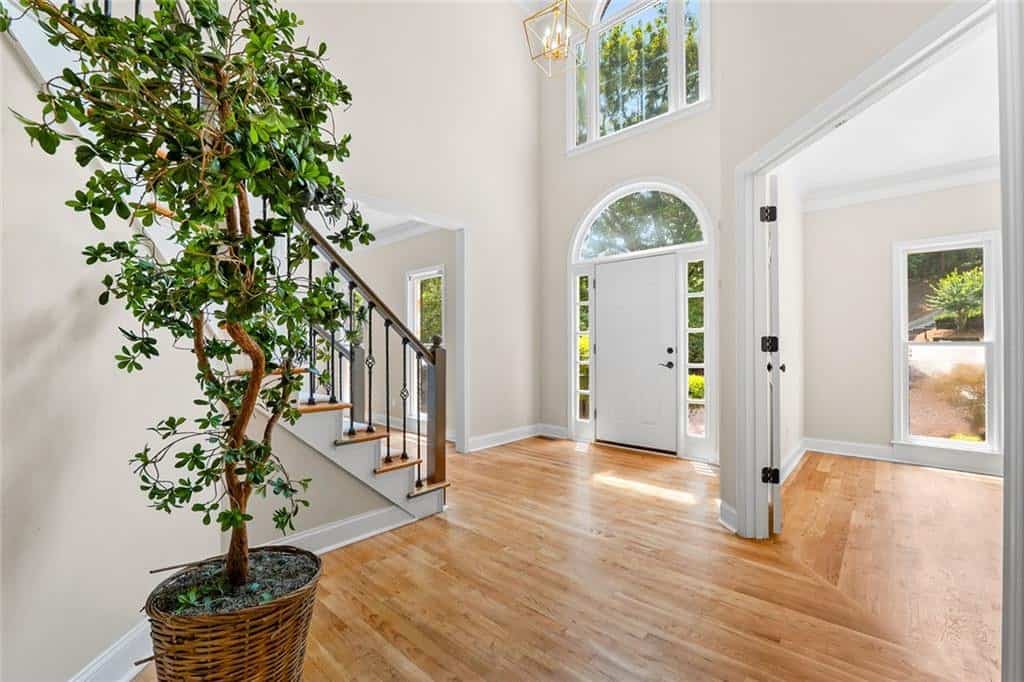 Listing photo 6