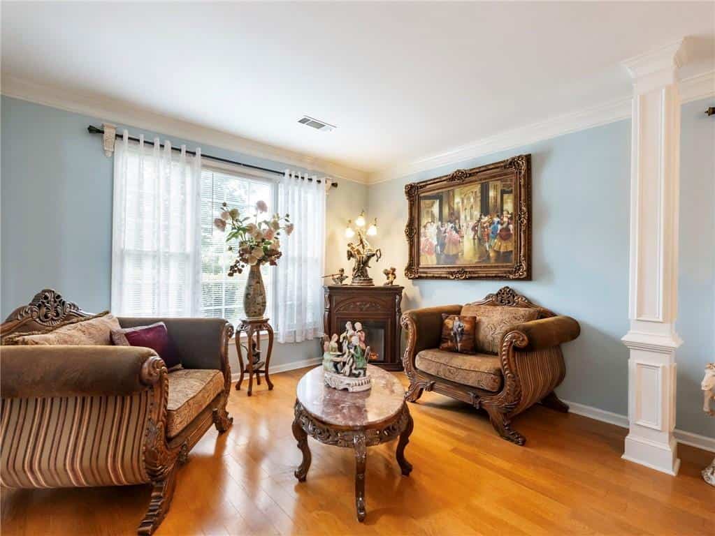 Listing photo 6