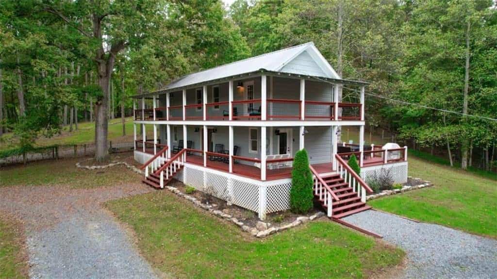 237 Chestnut Gap Road, Blue Ridge, GA 30513