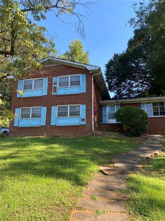 4237 Commodore Drive, Chamblee, GA 30341