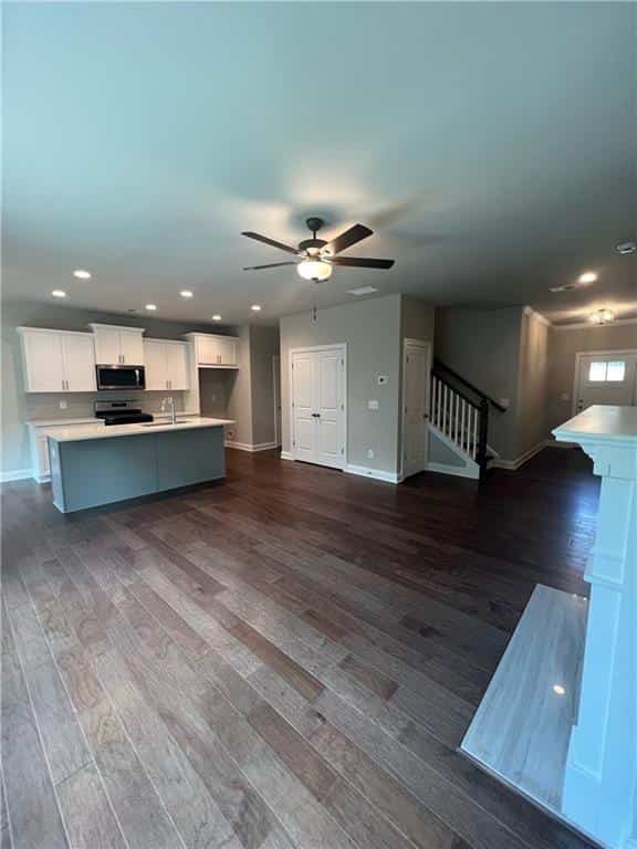 Listing photo 6