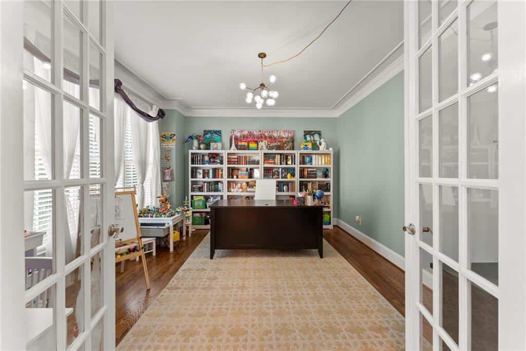 Listing photo 6