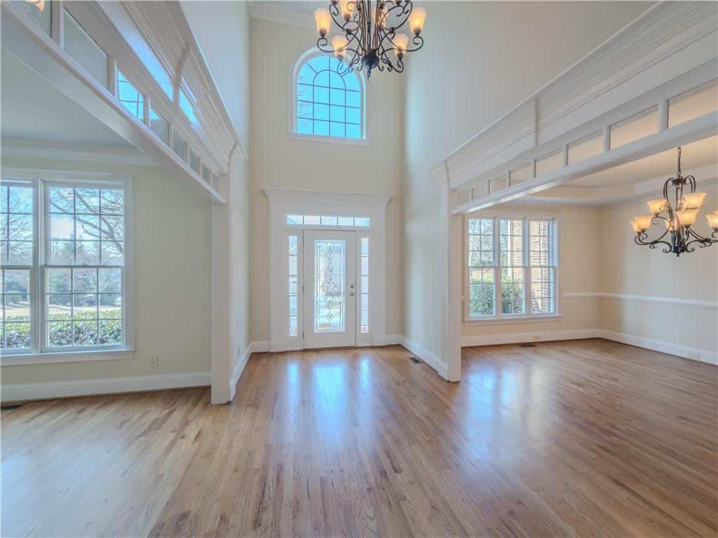 Listing photo 6