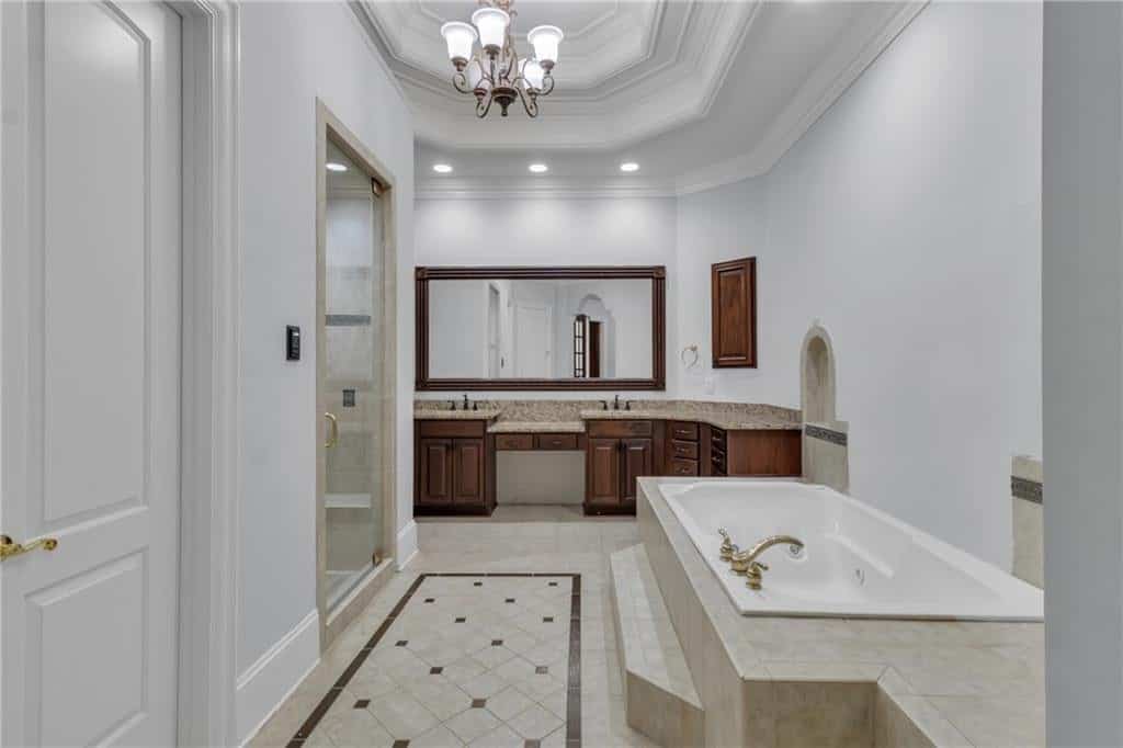 Listing photo 6