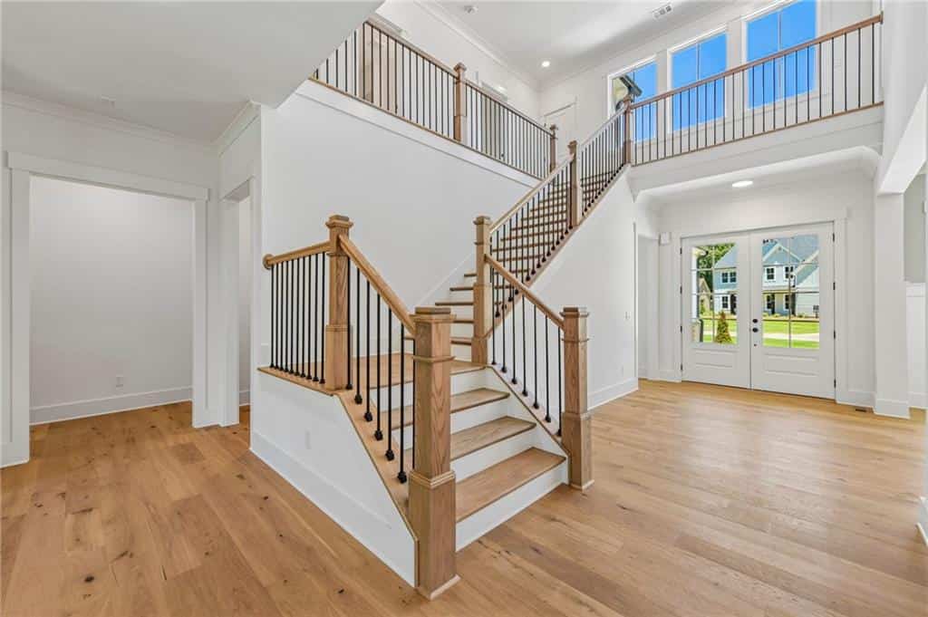 Listing photo 6
