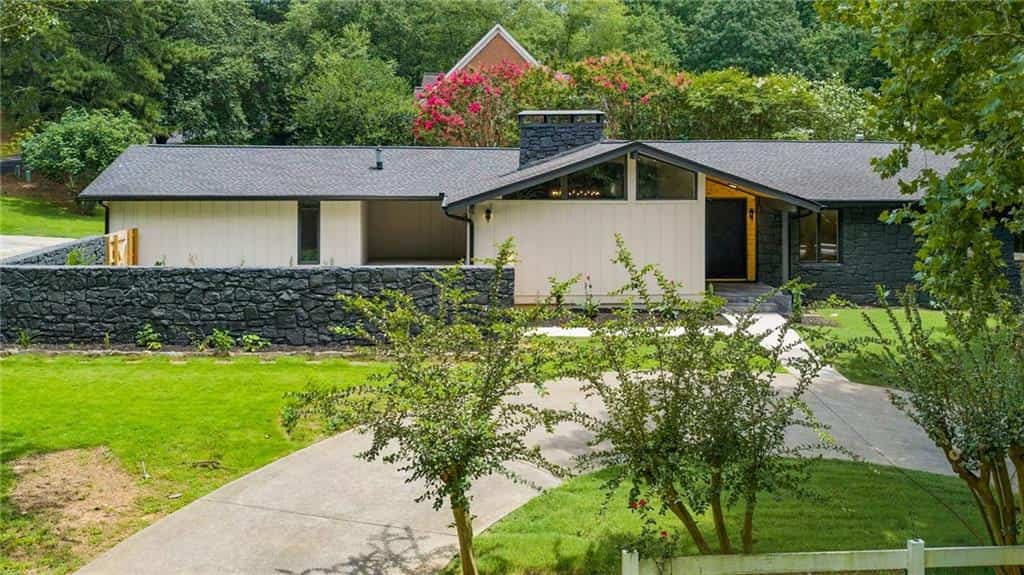 5435 High Point Road, Sandy Springs, GA 30342