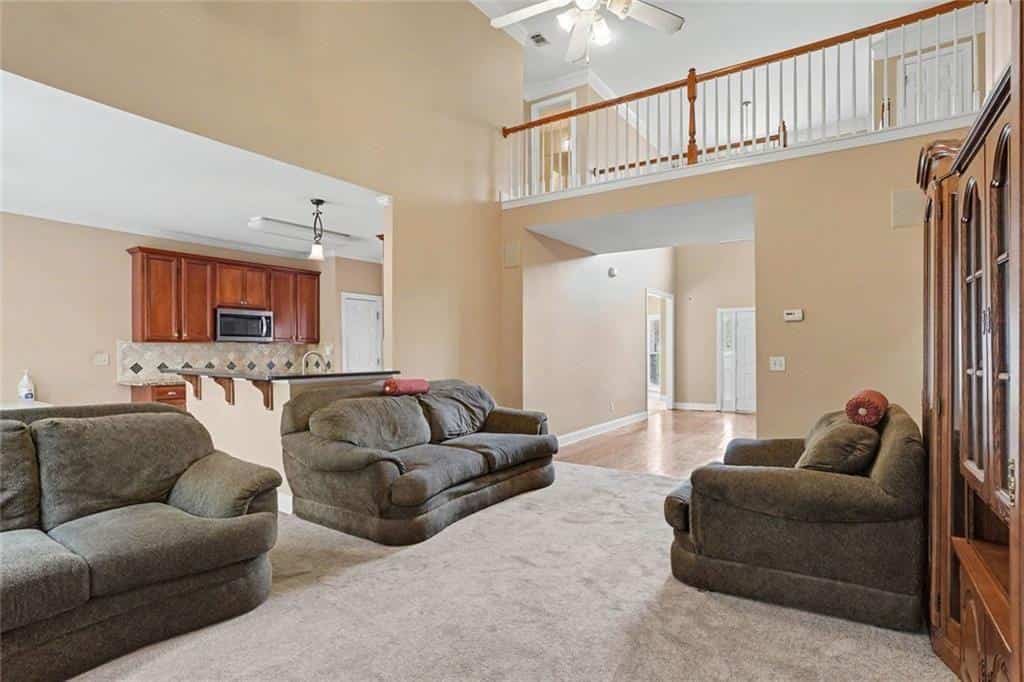 Listing photo 6