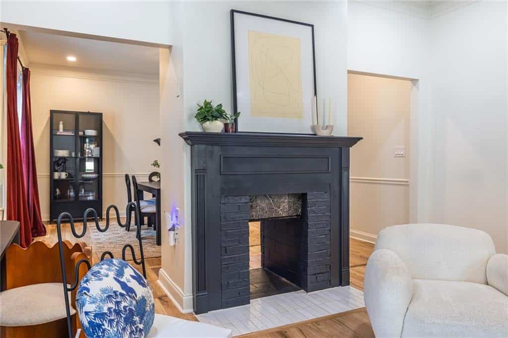 Listing photo 6