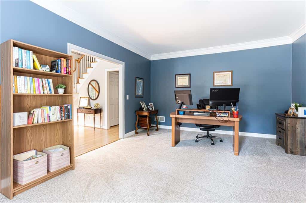 Listing photo 6