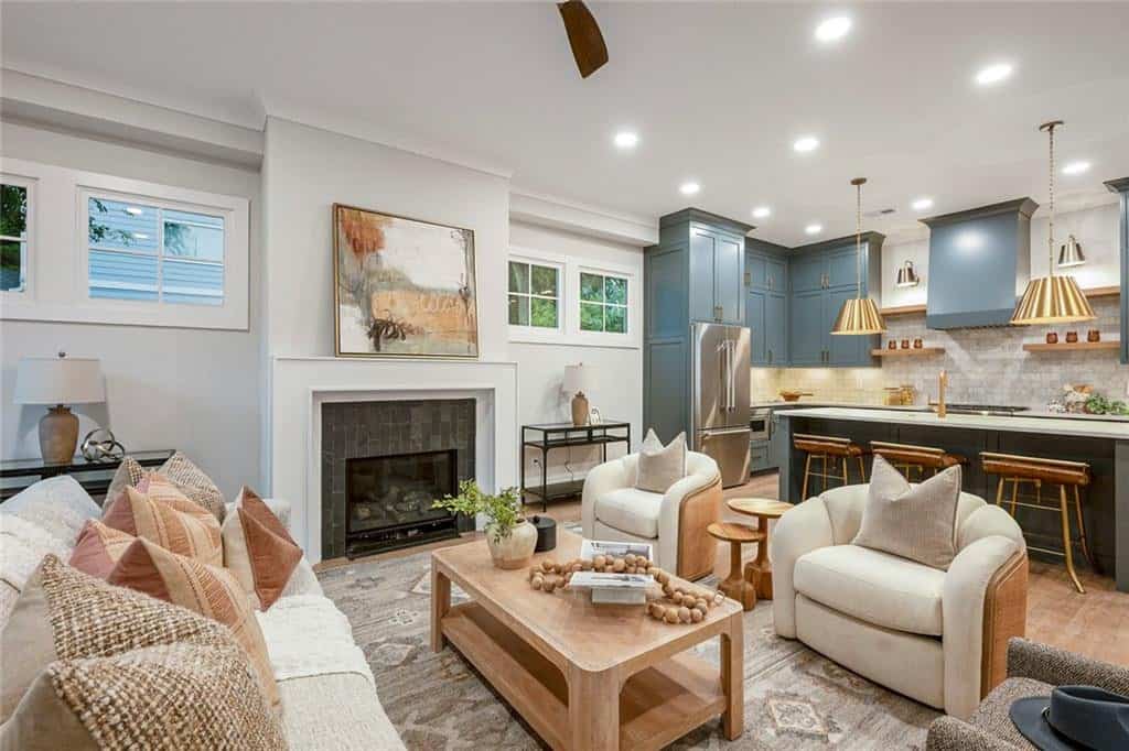 Listing photo 6