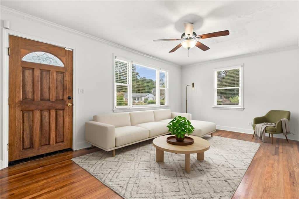 Listing photo 3