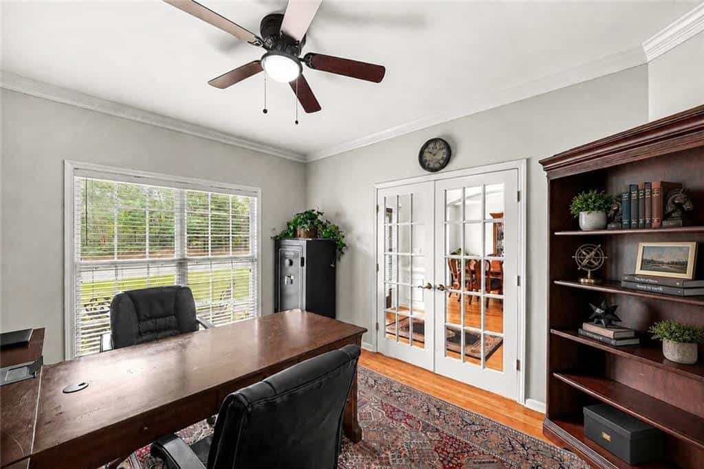 Listing photo 6
