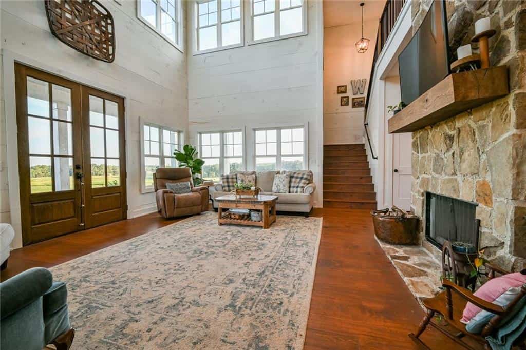 Listing photo 6