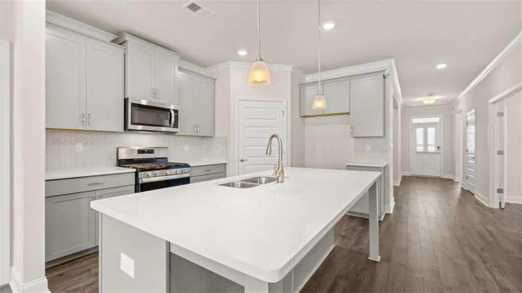 Listing photo 6