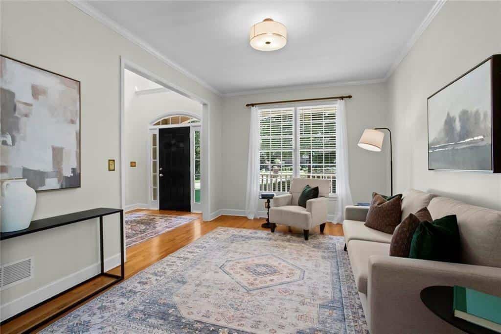 Listing photo 6