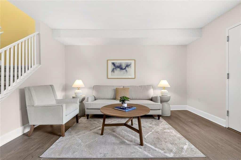 Listing photo 6