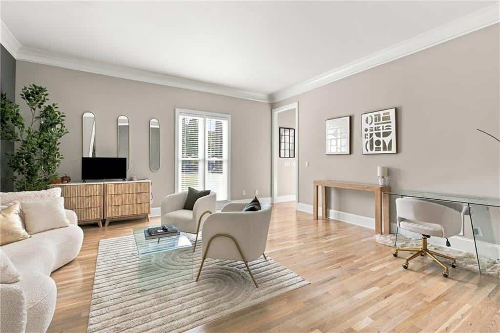 Listing photo 6
