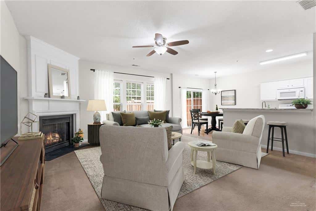 Listing photo 6