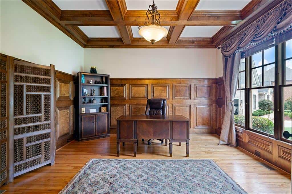Listing photo 6