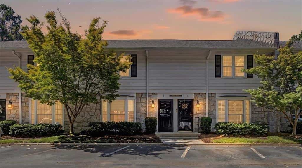 136 Peachtree Memorial Drive NW RI 5 #RI 5, Atlanta, GA 30309
