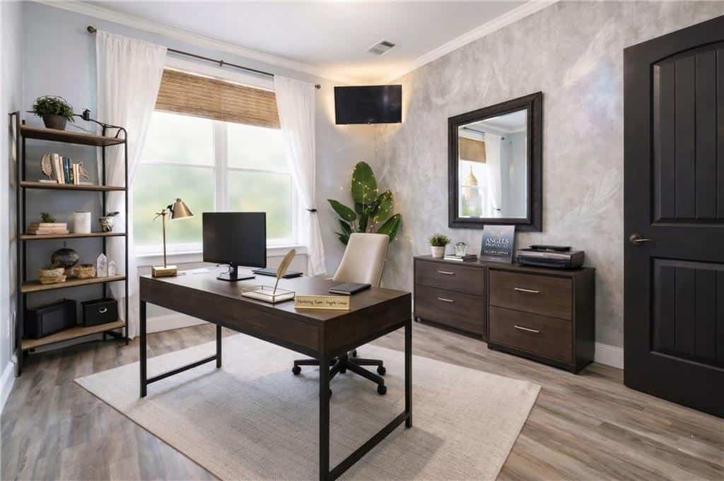 Listing photo 6
