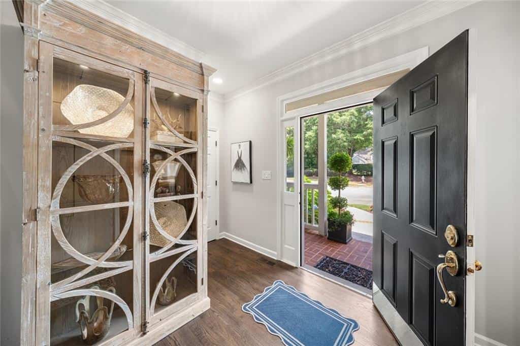 Listing photo 6
