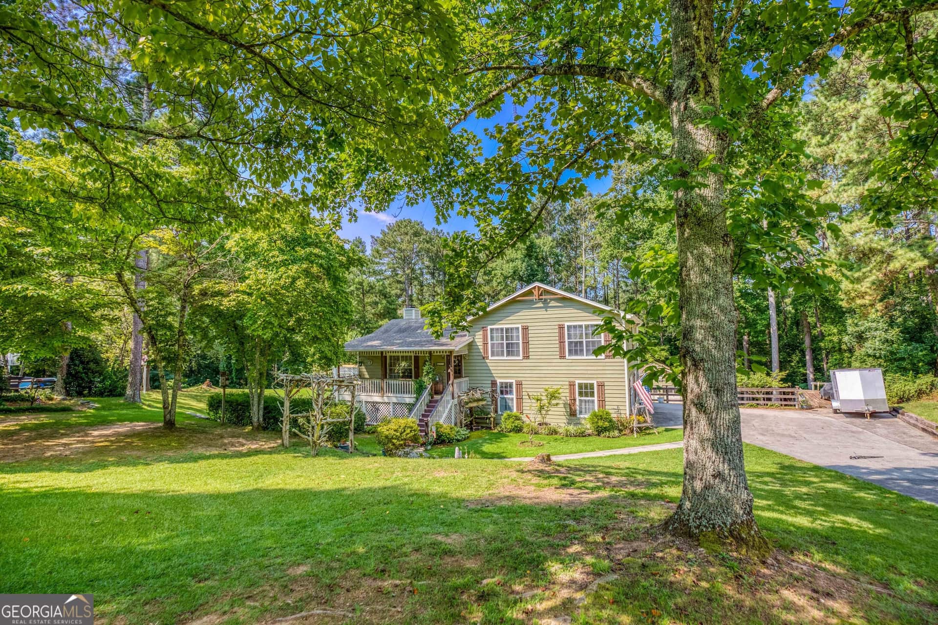 Listing photo 1