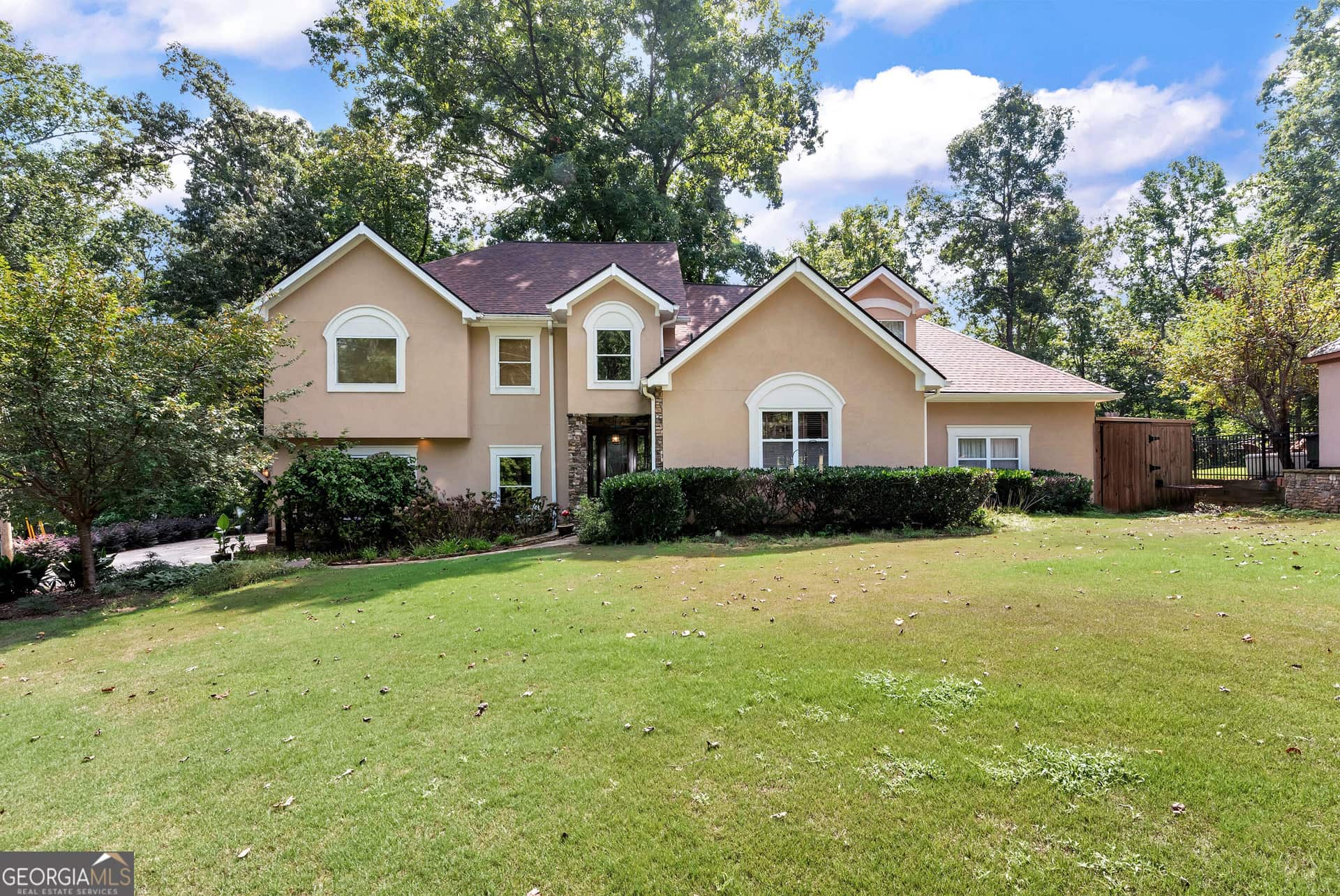 Listing photo 1