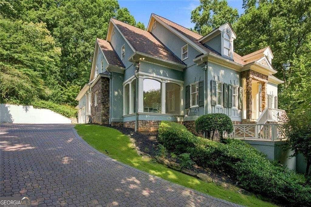 Listing photo 1