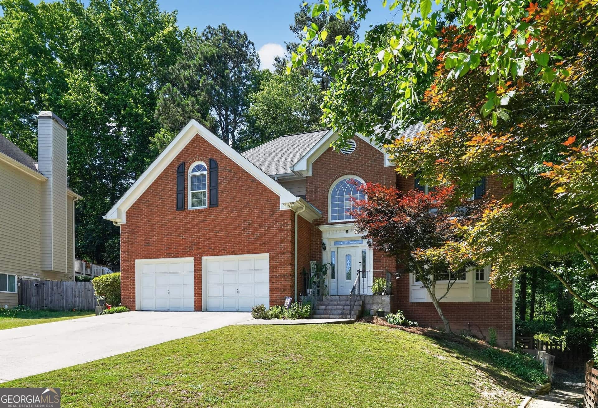Listing photo 1