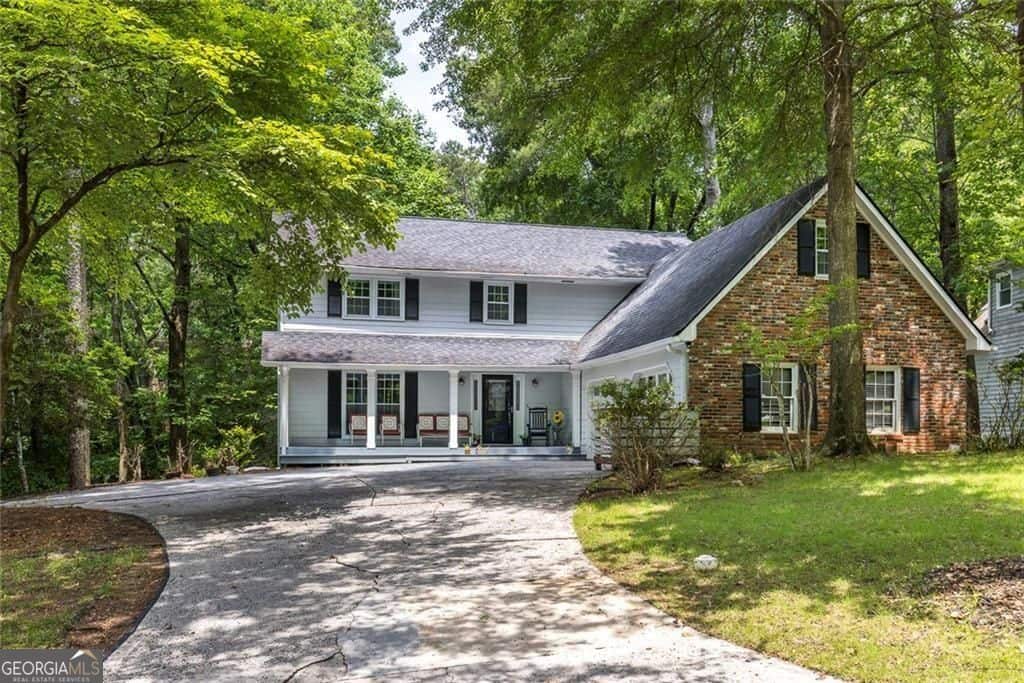 Listing photo 1