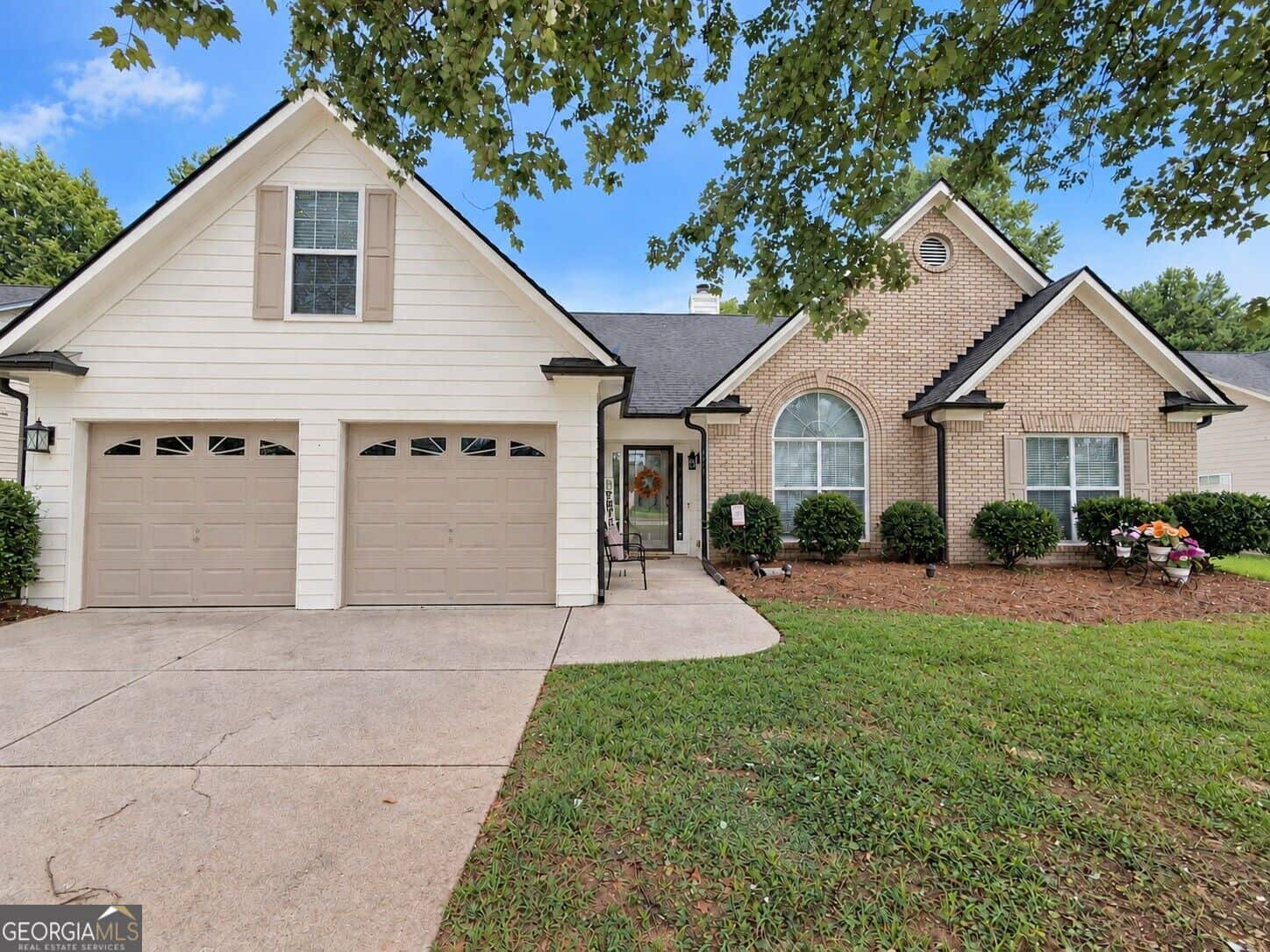 Listing photo 1