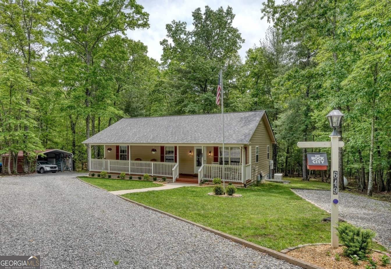 Listing photo 1