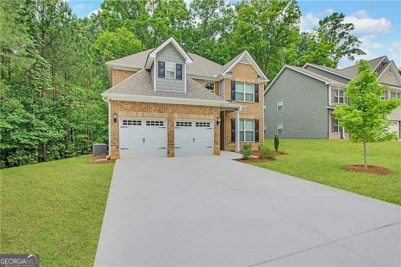 Listing photo 1