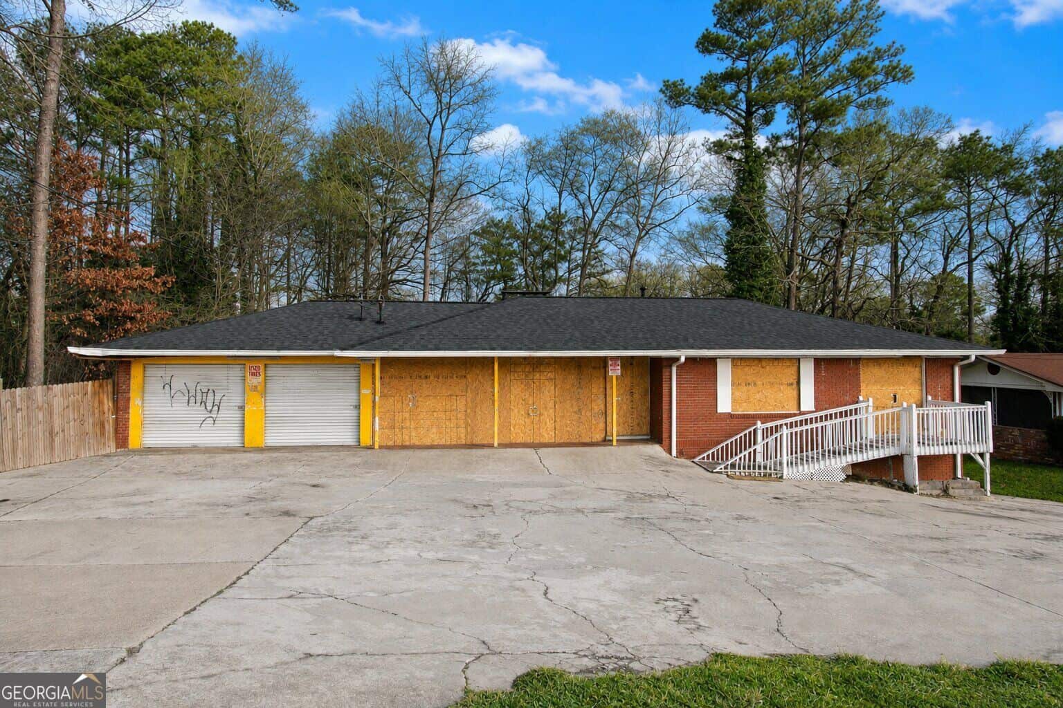 Listing photo 1