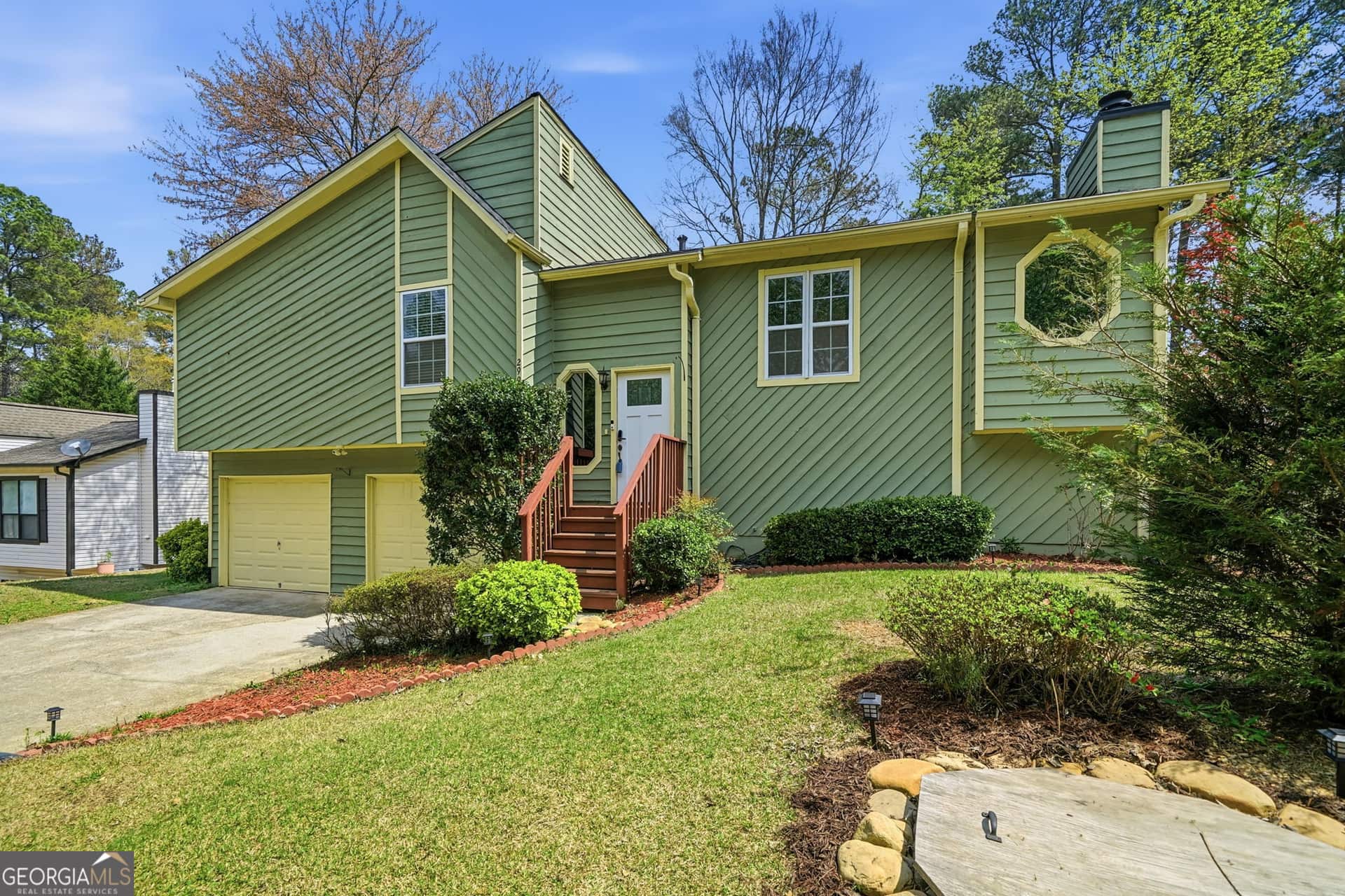 Listing photo 1