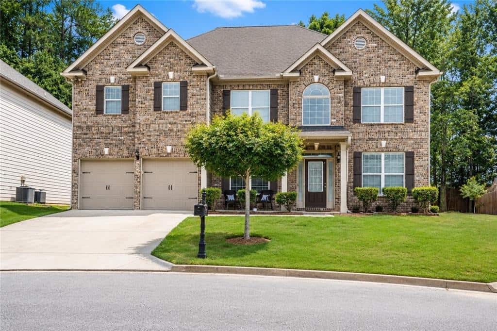 Listing photo 1