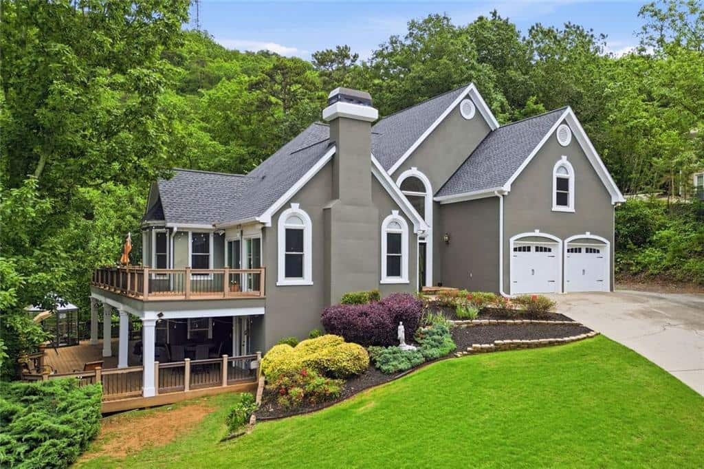 Listing photo 1